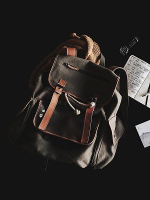 cynthia-del-rio-HM599jibAQs-unsplash Urban Trail Canvas Pack